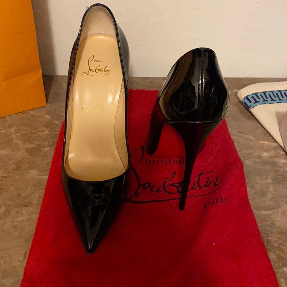 👠Beautiful Authentic So Kate Christian Louboutin👠
